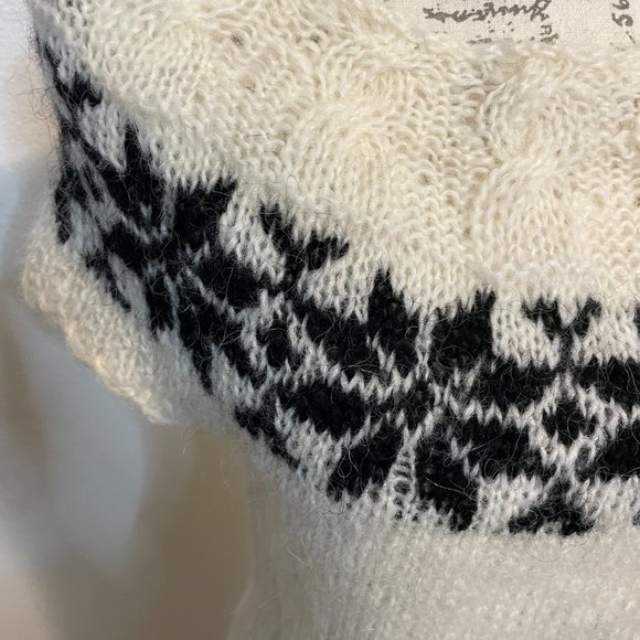 Wool Sweater - Picture 4 of 4